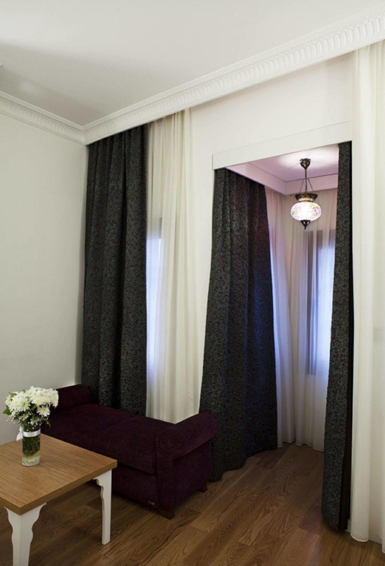 Jakaranda Hotel Istanbul Exterior foto