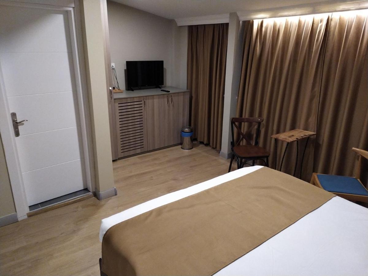 Jakaranda Hotel Istanbul Exterior foto